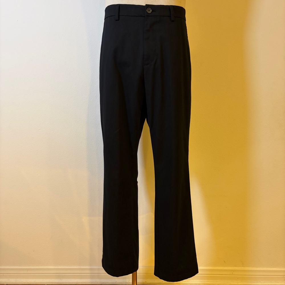 Old Navy Ultimate Straight Built-In Flex Chinos Black 36x30